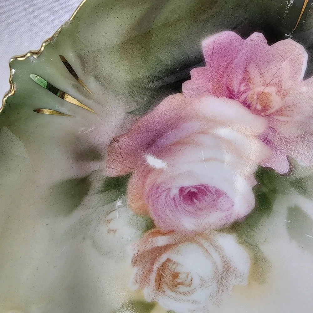 ANTIQUE RS Prussia Scalloped Hand Painted Serving Bowl Iris &‎ Roses Fruit Salad